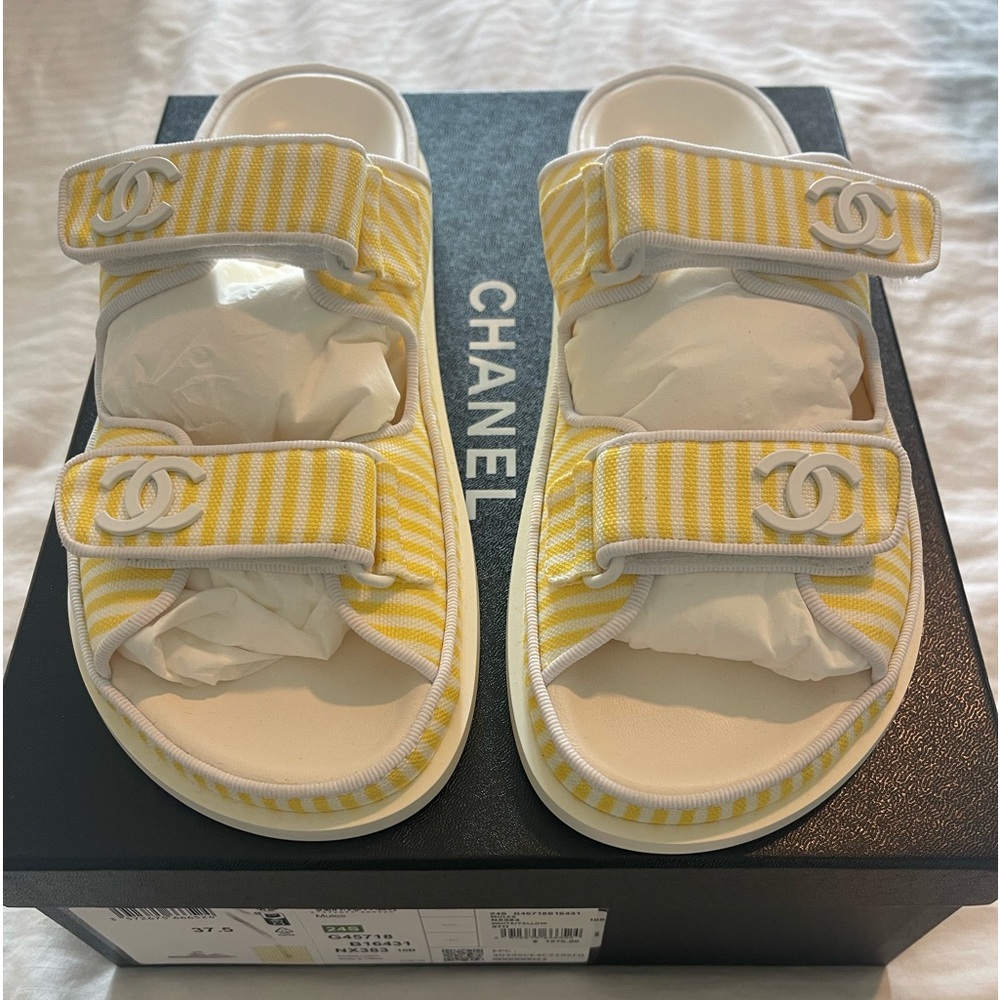 NWT CHANEL SANDALS